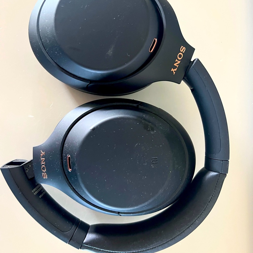 Sony Wireless Noise Cancelling Headphones